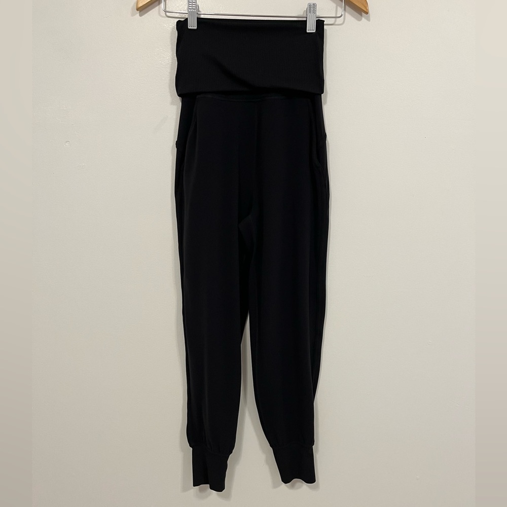 Lululemon Align Super-High-Rise Ribbed-Waist Jogger Black 0 - Picture 7 of 14